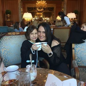 Meet your Posher, Joni